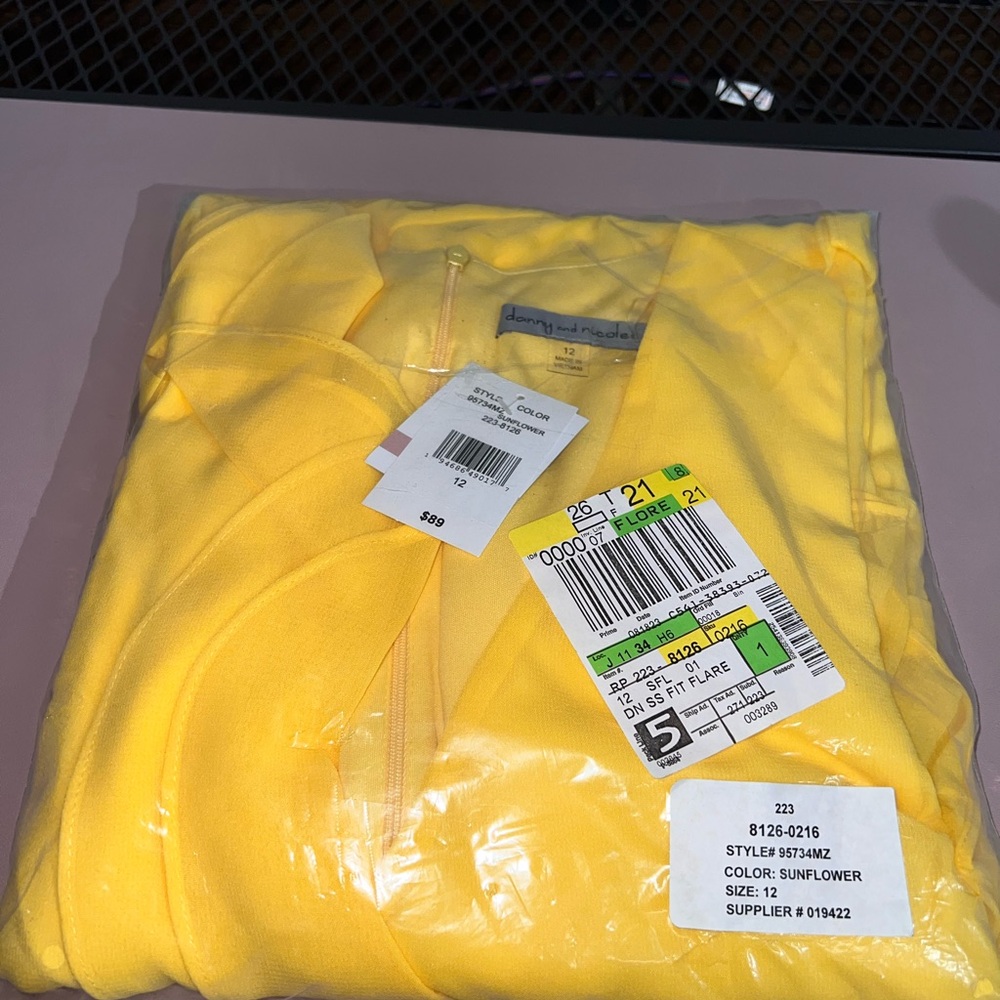 NWT Danny & Nicole‎ Short Sleeve Fit + Flare Dress - SUNFLOWER 12 $89 - Picture 9 of 13